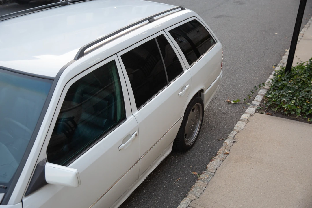 1989 Mercedes-Benz W124 E-Class - Image 17 of 31