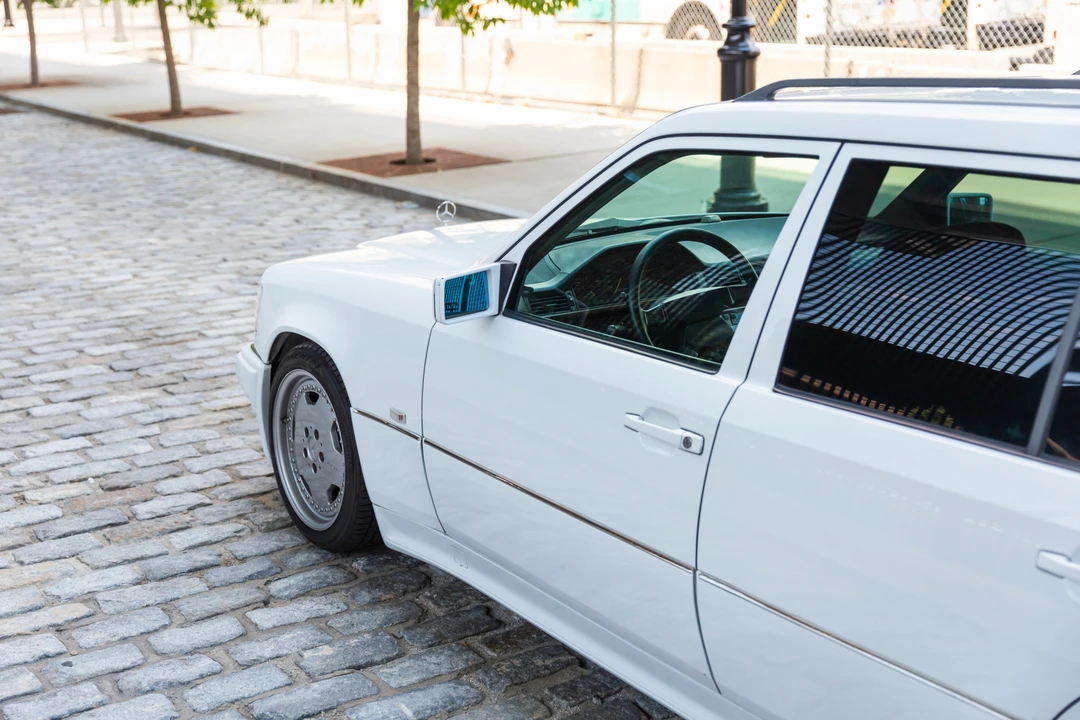 1989 Mercedes-Benz W124 E-Class - Image 14 of 31