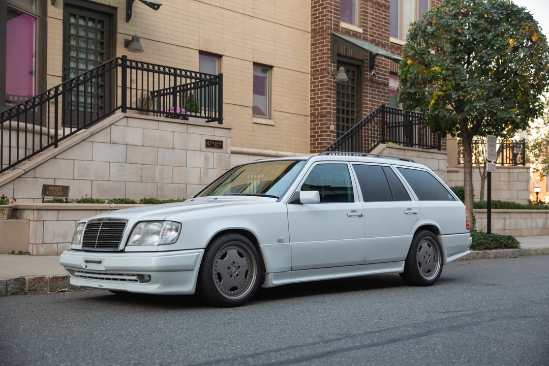 1989 Mercedes-Benz W124 E-Class - Image 11 of 31