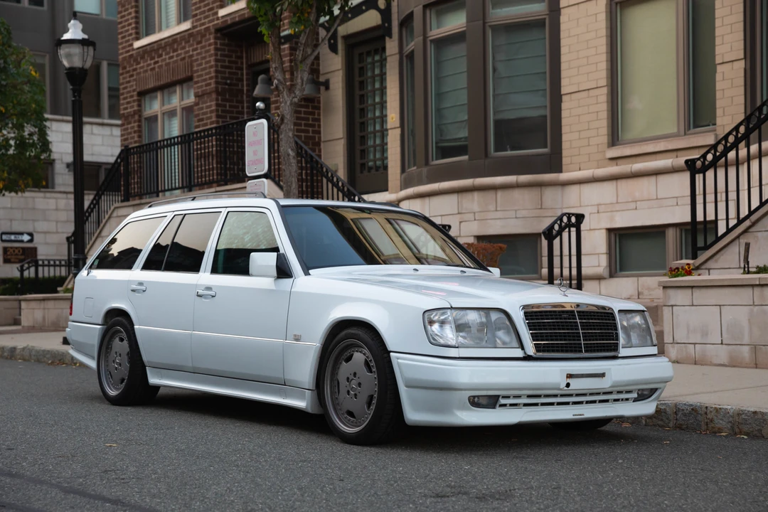 1989 Mercedes-Benz W124 E-Class - Image 10 of 31