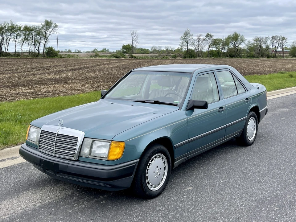 1989 Mercedes-Benz W124 E-Class - Image 30 of 31