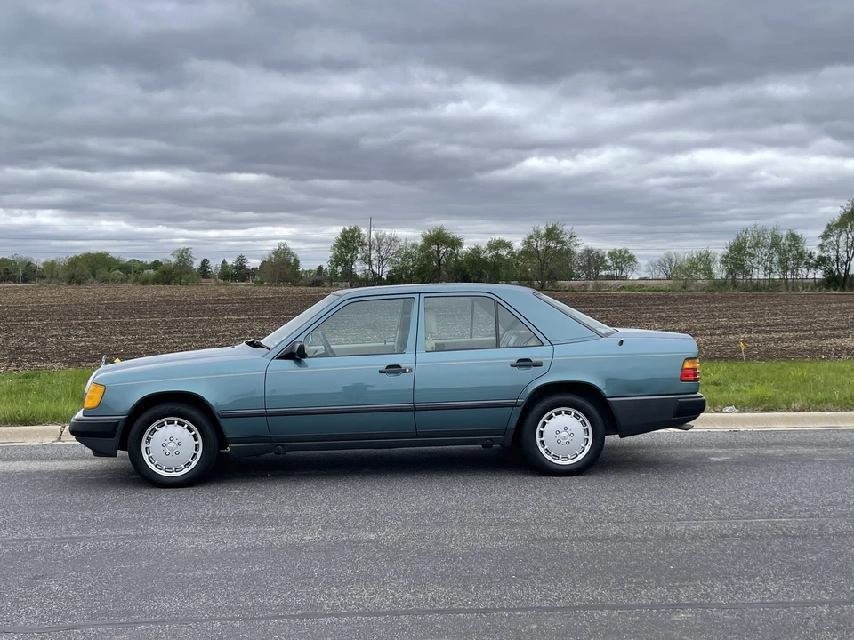 1989 Mercedes-Benz W124 E-Class - Image 28 of 31