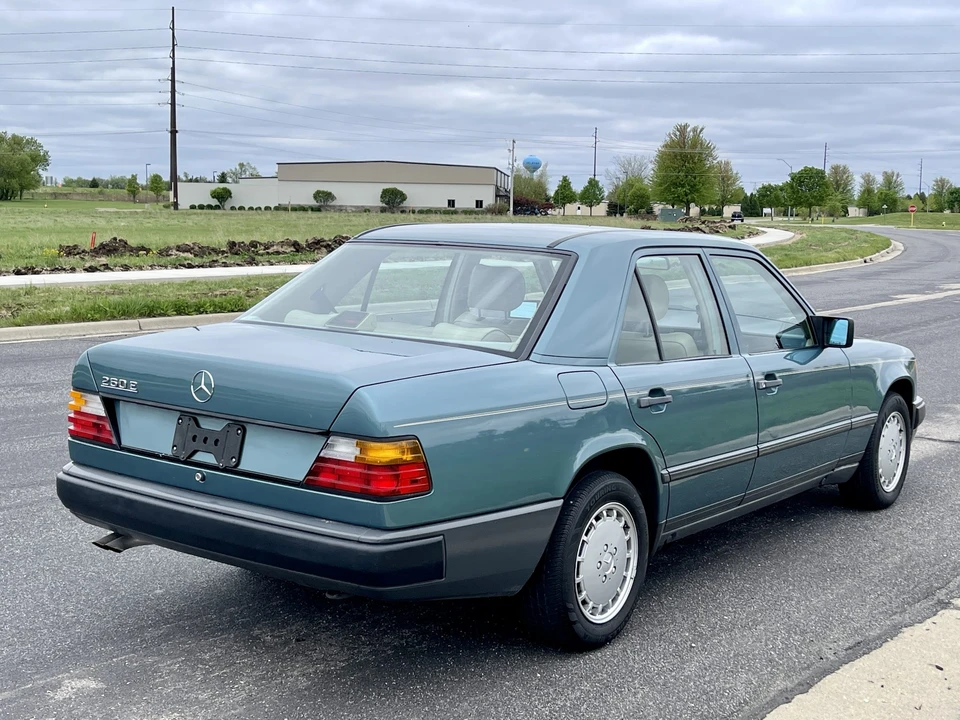 1989 Mercedes-Benz W124 E-Class - Image 19 of 31