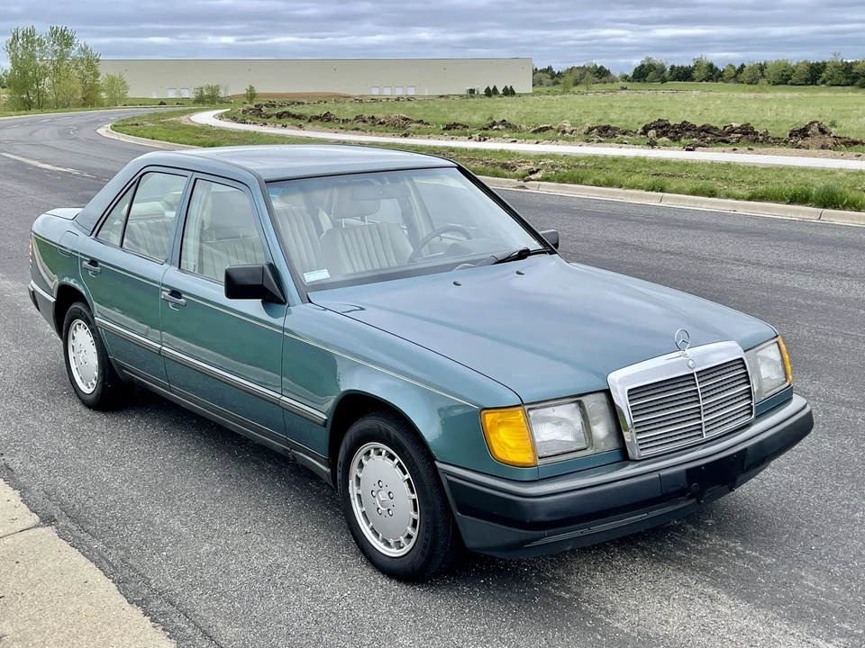 1989 Mercedes-Benz W124 E-Class - Image 9 of 31