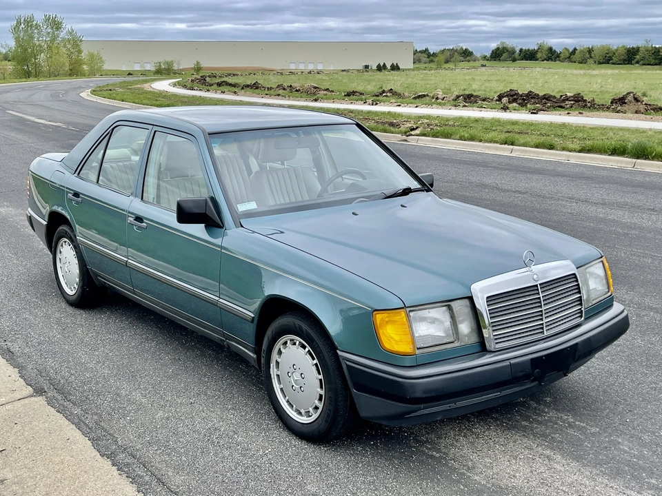 1989 Mercedes-Benz W124 E-Class - Image 8 of 31