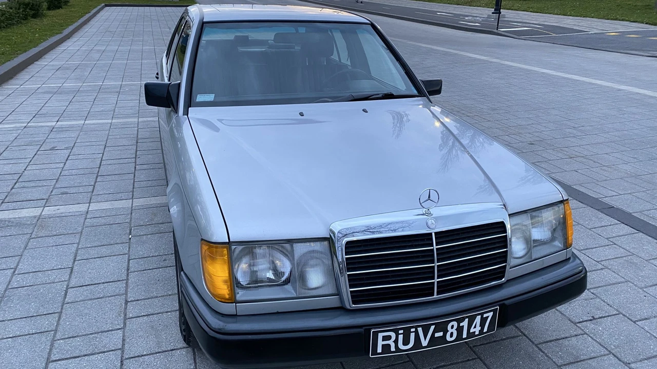 1989 Mercedes-Benz W124 E-Class - Image 24 of 31