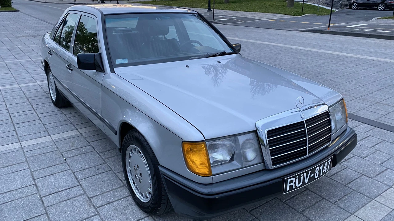 1989 Mercedes-Benz W124 E-Class - Image 23 of 31