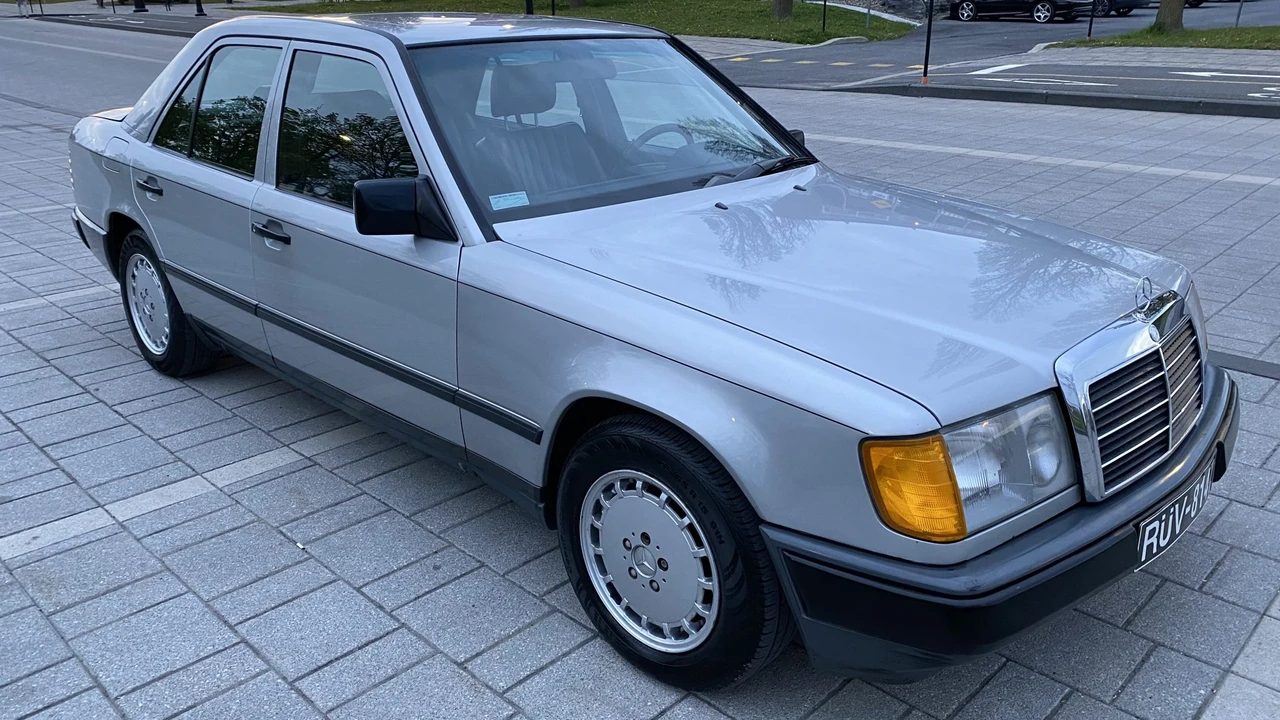 1989 Mercedes-Benz W124 E-Class - Image 22 of 31