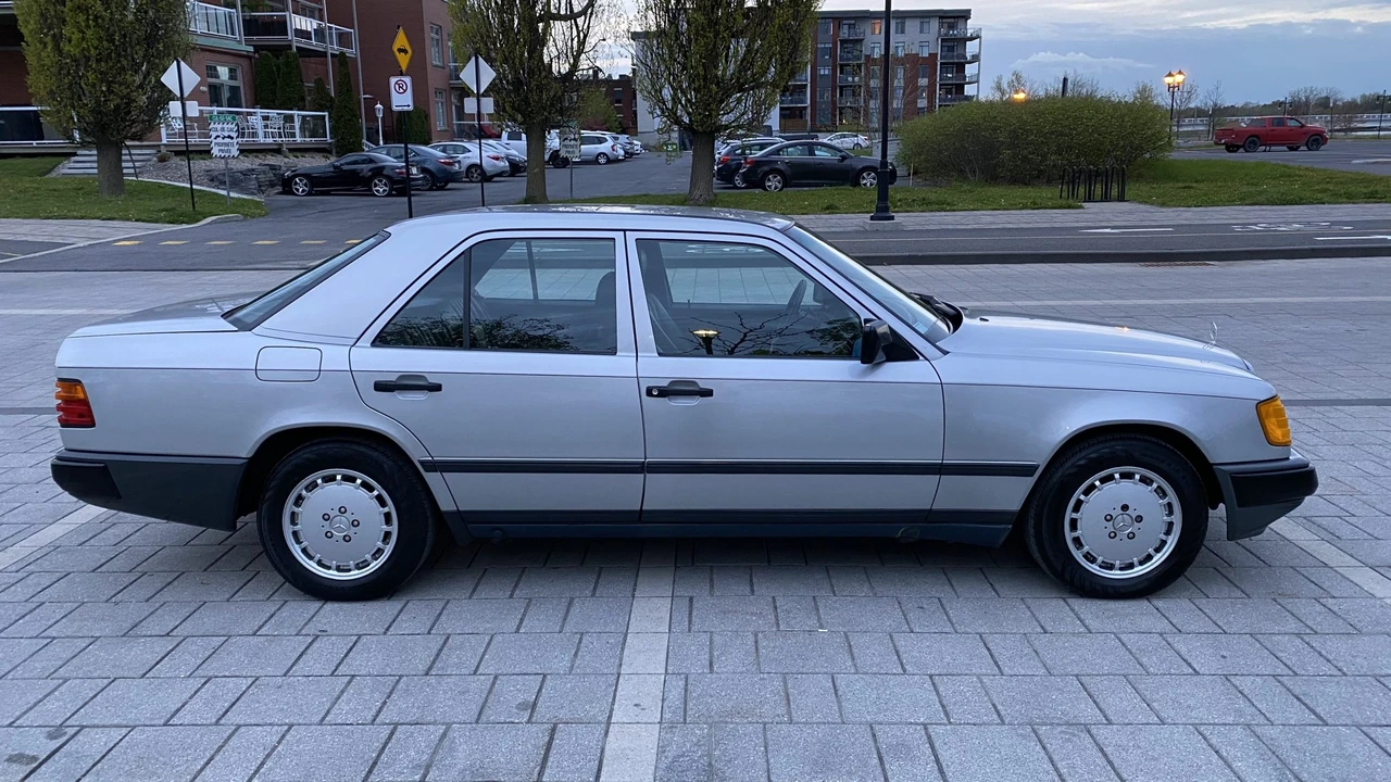 1989 Mercedes-Benz W124 E-Class - Image 19 of 31