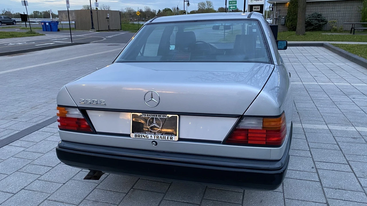 1989 Mercedes-Benz W124 E-Class - Image 14 of 31