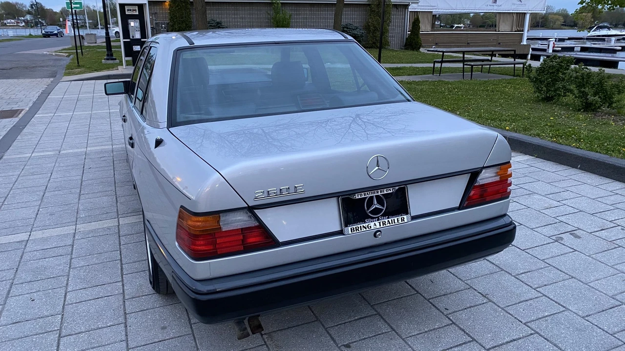 1989 Mercedes-Benz W124 E-Class - Image 12 of 31