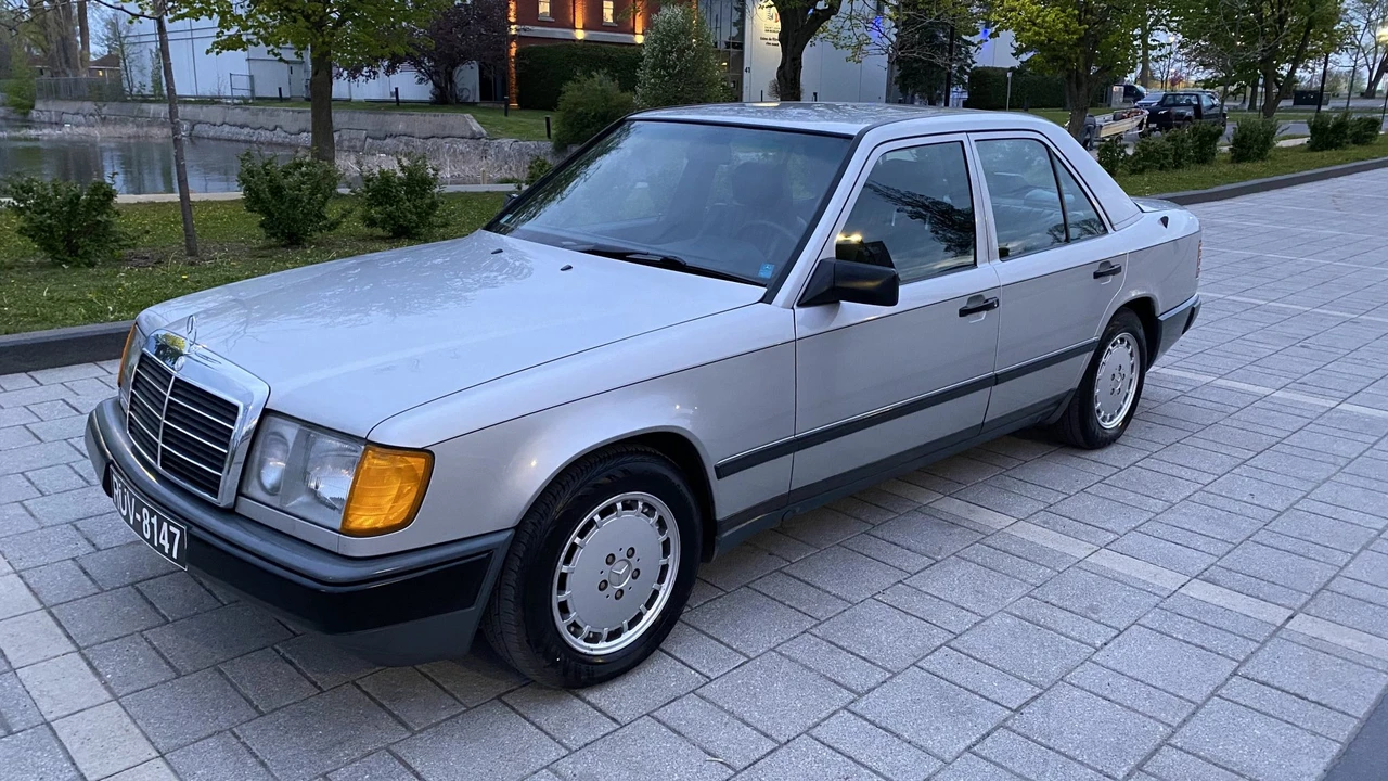 1989 Mercedes-Benz W124 E-Class - Image 3 of 31