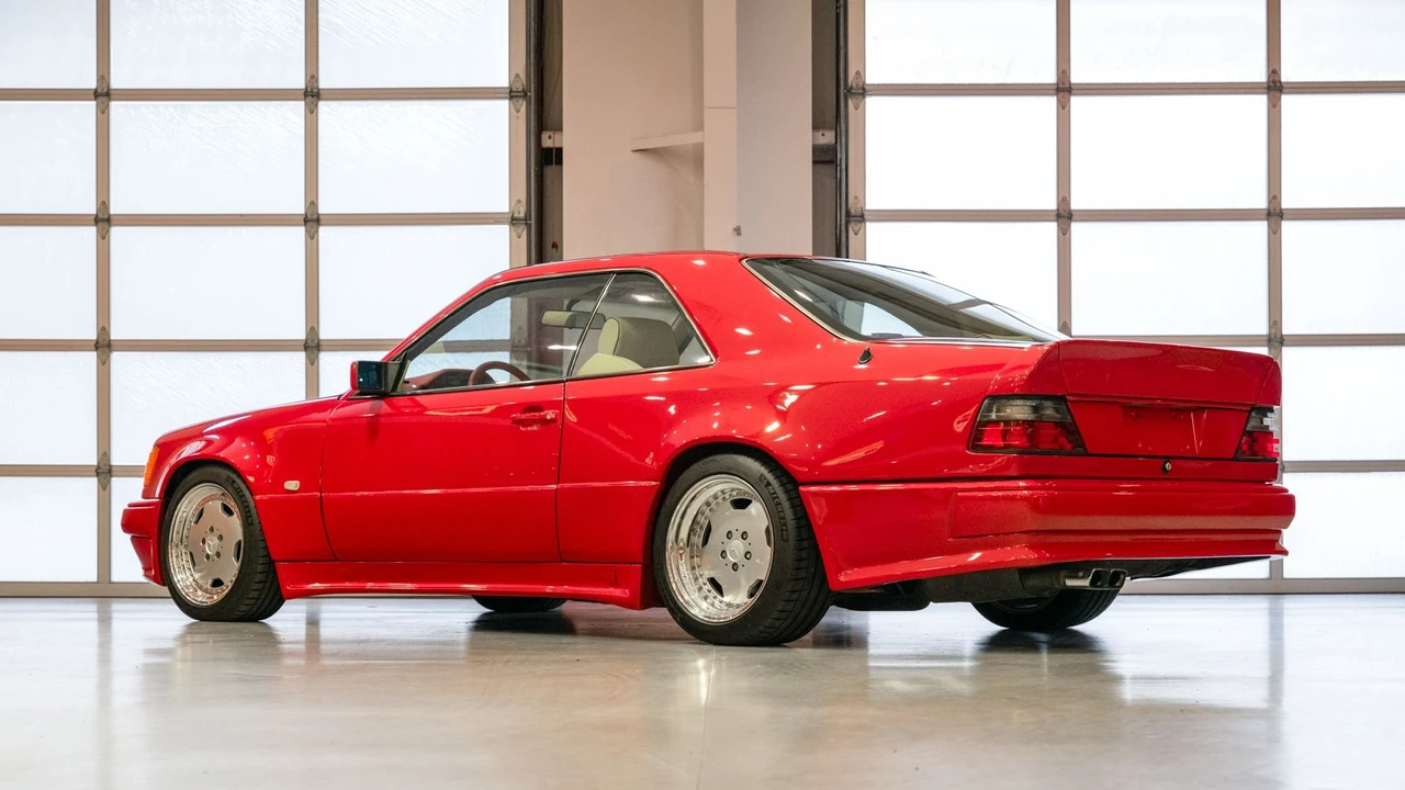 1989 Mercedes-Benz W124 E-Class - Image 2 of 31