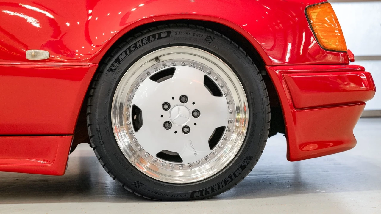 1989 Mercedes-Benz W124 E-Class - Image 29 of 31