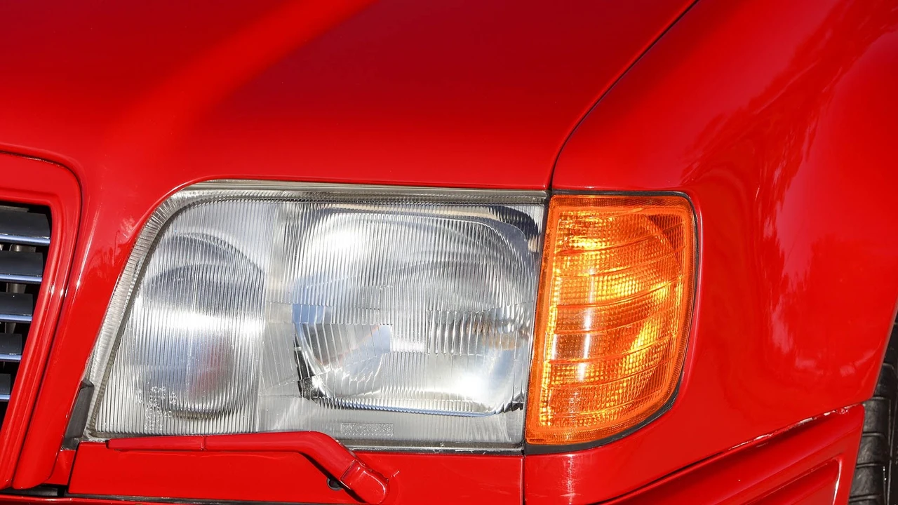 1989 Mercedes-Benz W124 E-Class - Image 19 of 31
