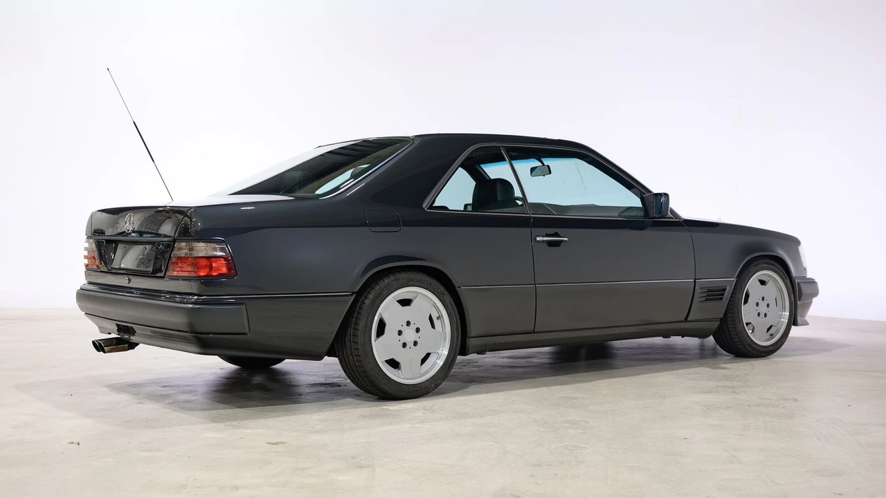 1989 Mercedes-Benz W124 E-Class - Image 2 of 31