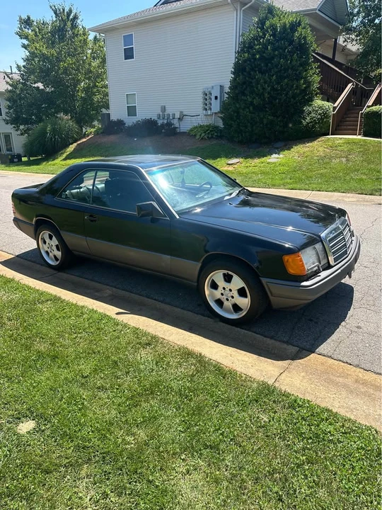 1989 Mercedes-Benz W124 E-Class - Image 2 of 12