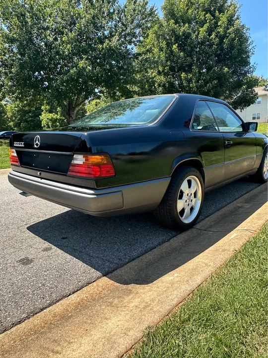 1989 Mercedes-Benz W124 E-Class - Image 6 of 12
