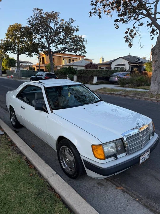 1989 Mercedes-Benz W124 E-Class - Image 3 of 16
