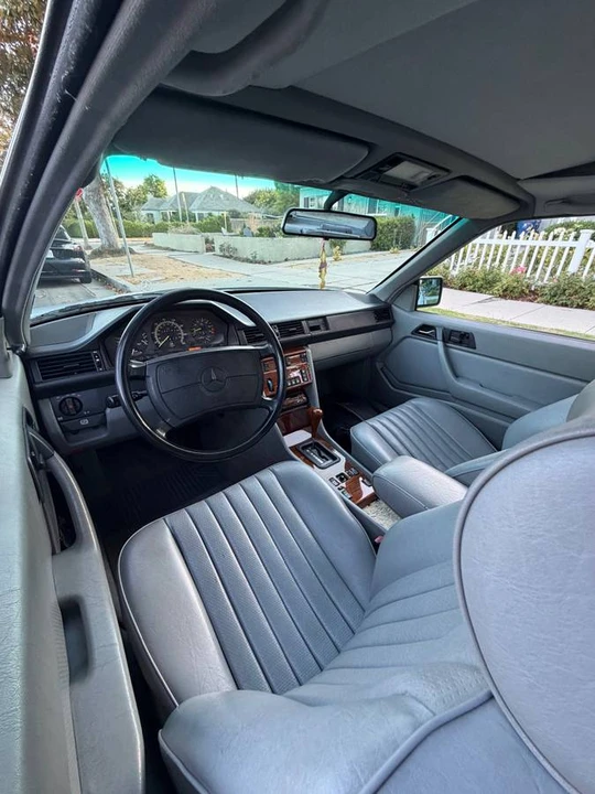 1989 Mercedes-Benz W124 E-Class - Image 10 of 16