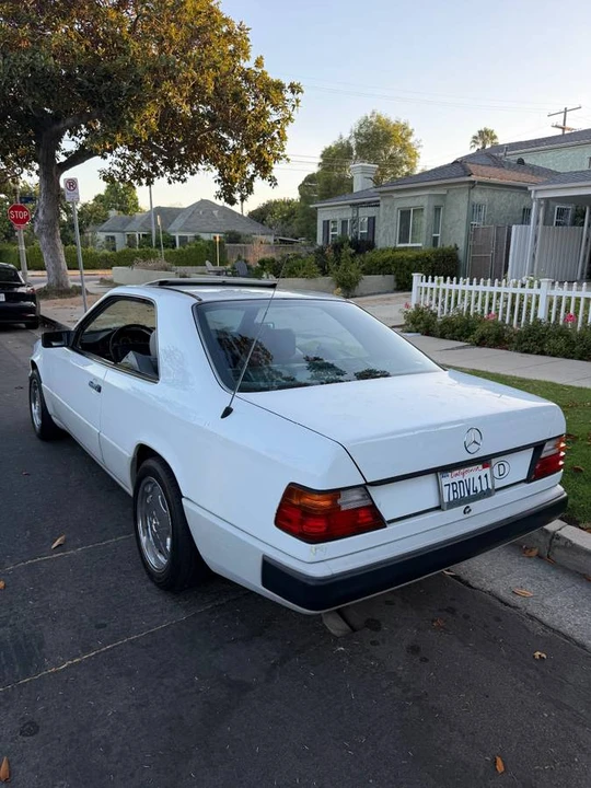 1989 Mercedes-Benz W124 E-Class - Image 8 of 16