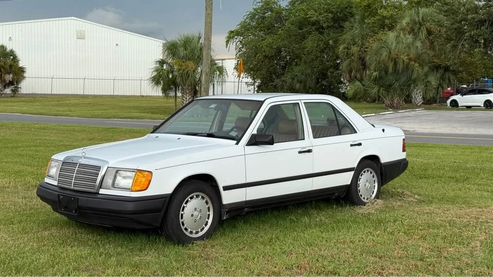 1989 Mercedes-Benz W124 E-Class - Image 3 of 10