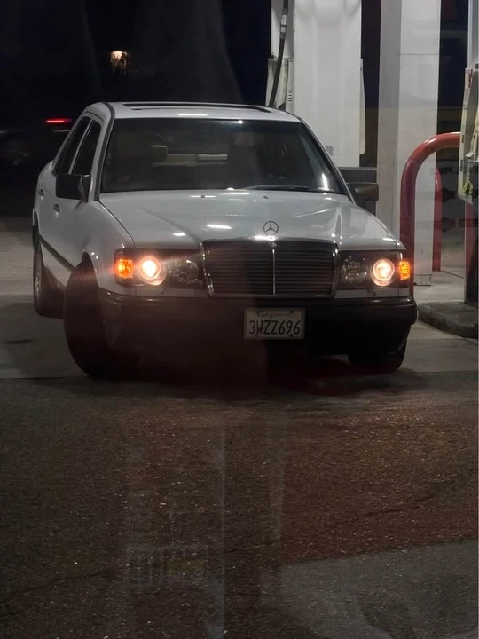 1989 Mercedes-Benz W124 E-Class - Image 3 of 8