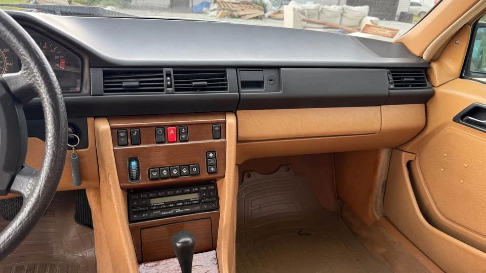 1989 Mercedes-Benz W124 E-Class - Image 7 of 10