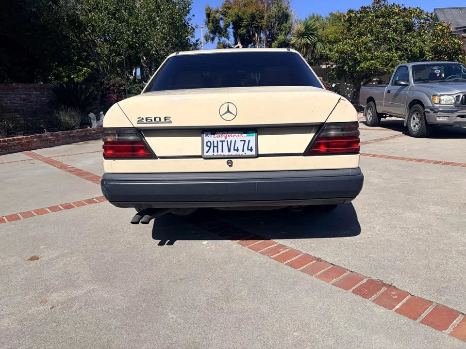 1989 Mercedes-Benz W124 E-Class - Image 4 of 13