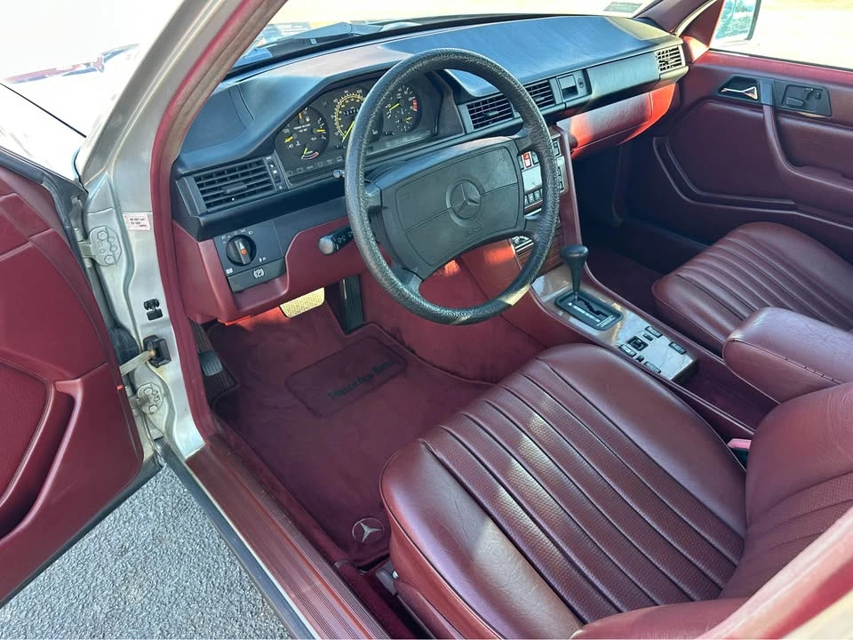 1989 Mercedes-Benz W124 E-Class - Image 9 of 20
