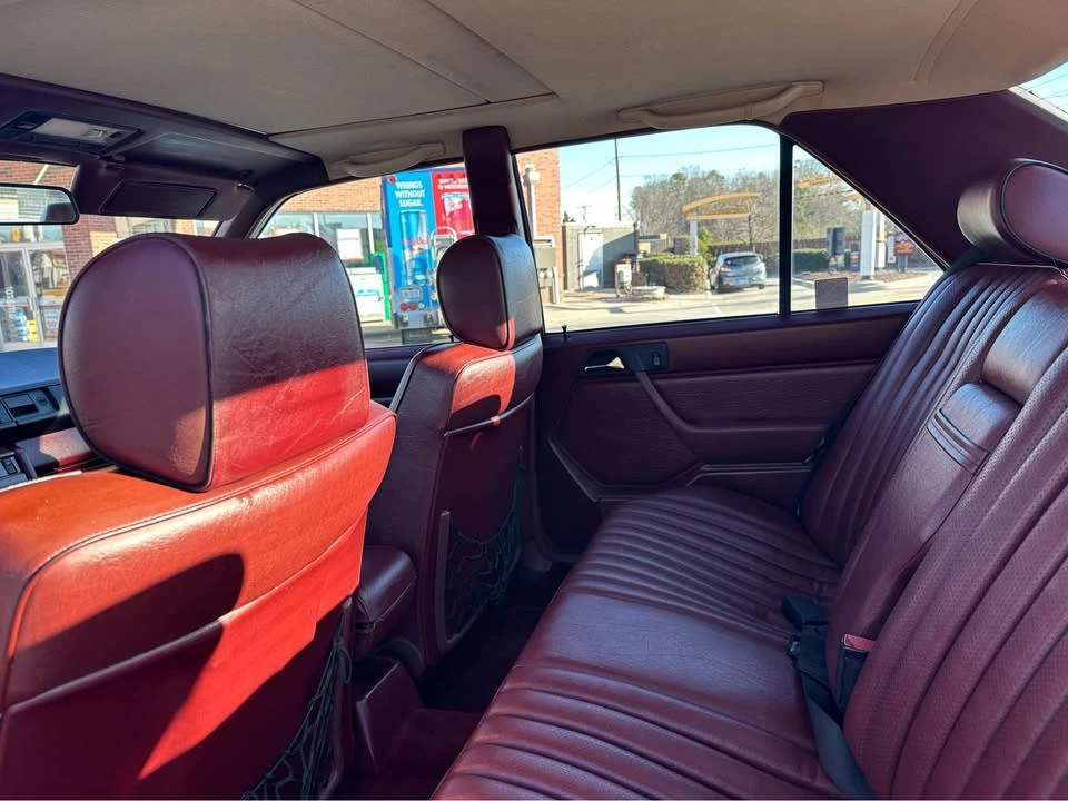 1989 Mercedes-Benz W124 E-Class - Image 11 of 20