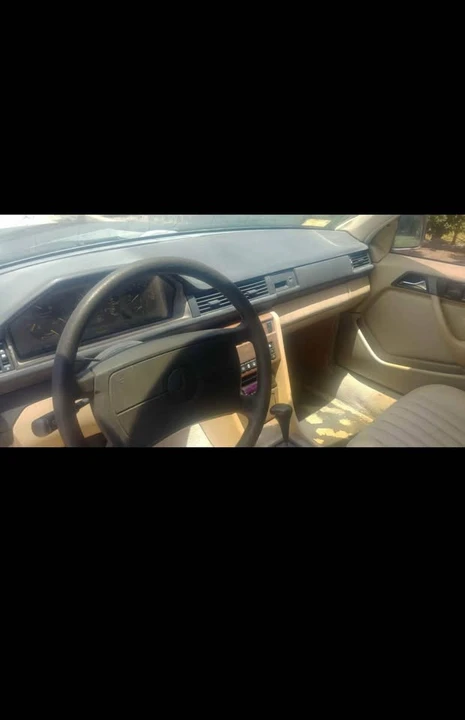 1989 Mercedes-Benz W124 E-Class - Image 7 of 10