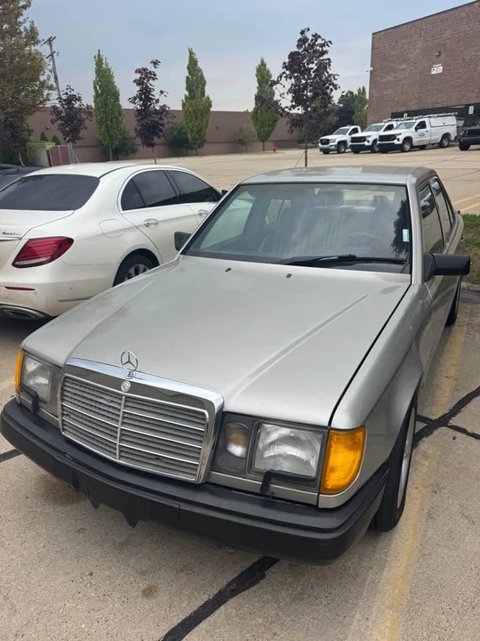 1989 Mercedes-Benz W124 E-Class - Image 2 of 9