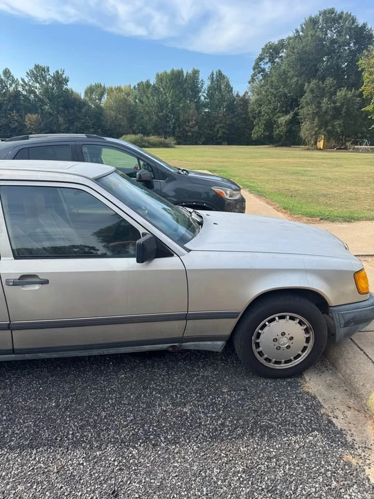 1989 Mercedes-Benz W124 E-Class - Image 5 of 7