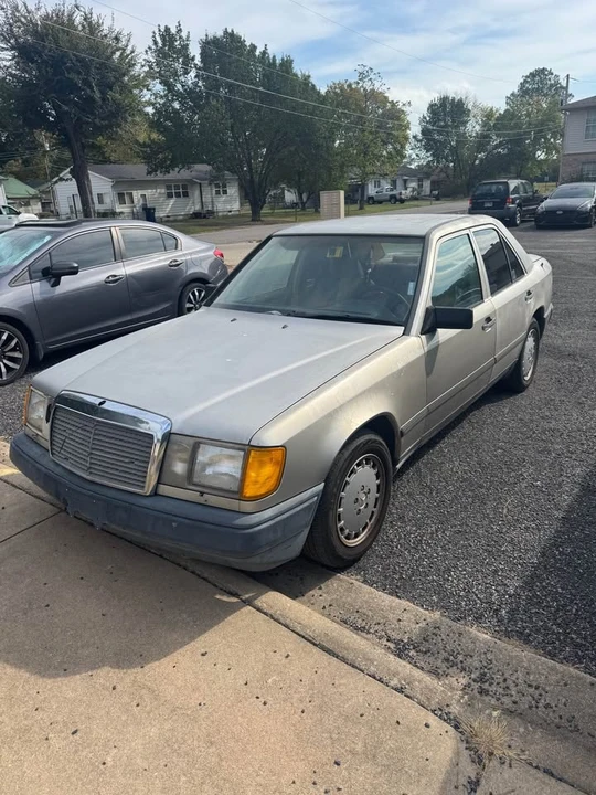1989 Mercedes-Benz W124 E-Class - Image 7 of 7