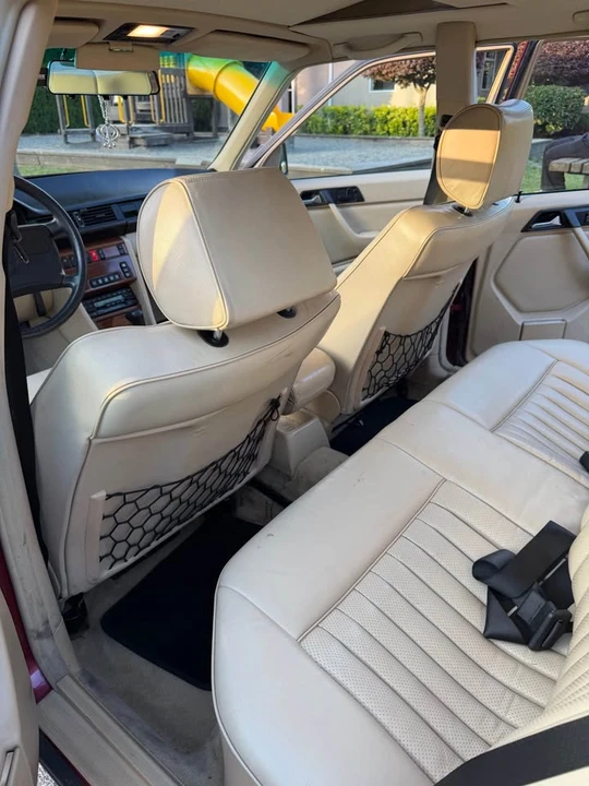 1989 Mercedes-Benz W124 E-Class - Image 12 of 19