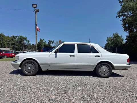 1989 Mercedes-Benz 300 SE Sedan 4D