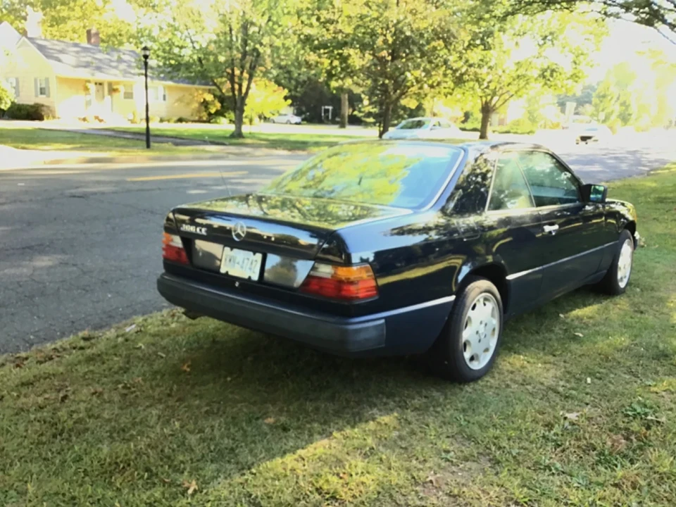 1989 Mercedes-Benz W124 E-Class - Image 5 of 21