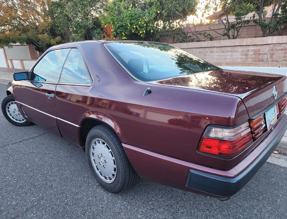 1989 Mercedes-Benz W124 E-Class - Image 4 of 21