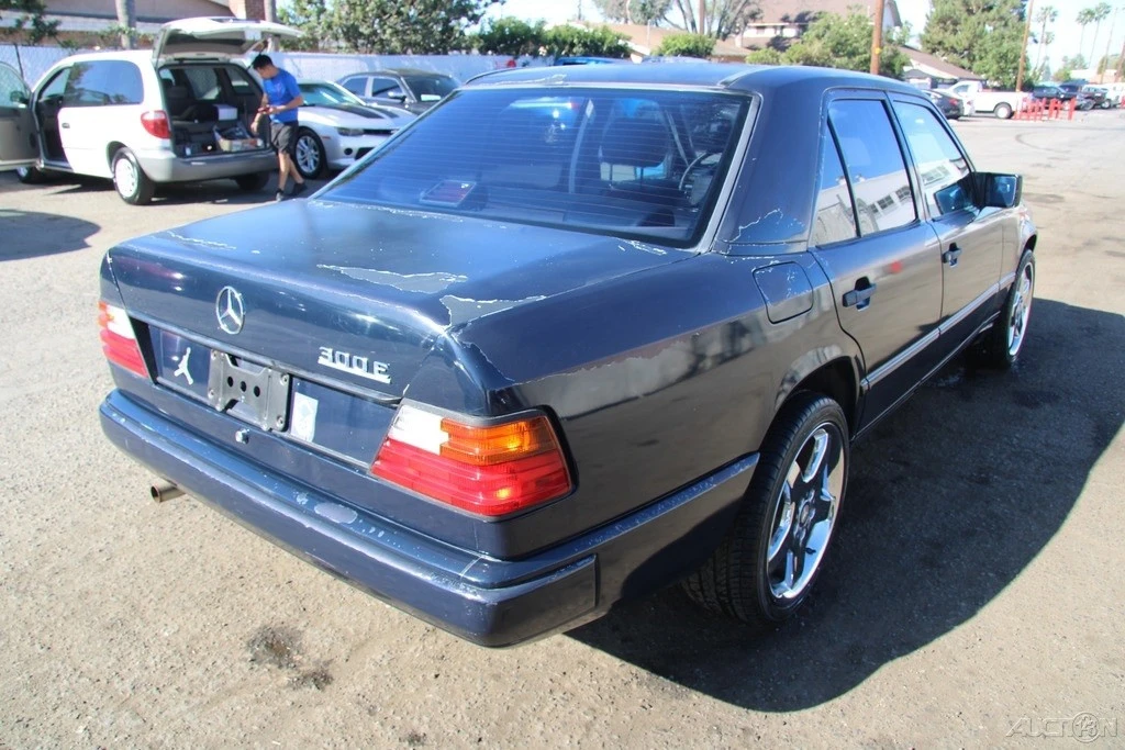 1989 Mercedes-Benz W124 E-Class - Image 7 of 21