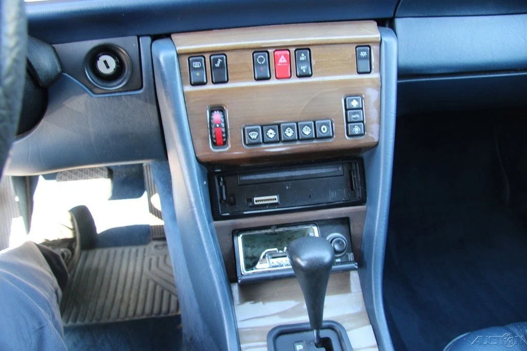 1989 Mercedes-Benz W124 E-Class - Image 18 of 21