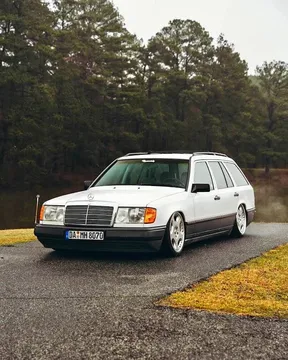 1989 Mercedes-Benz 300 TE Wagon 4D