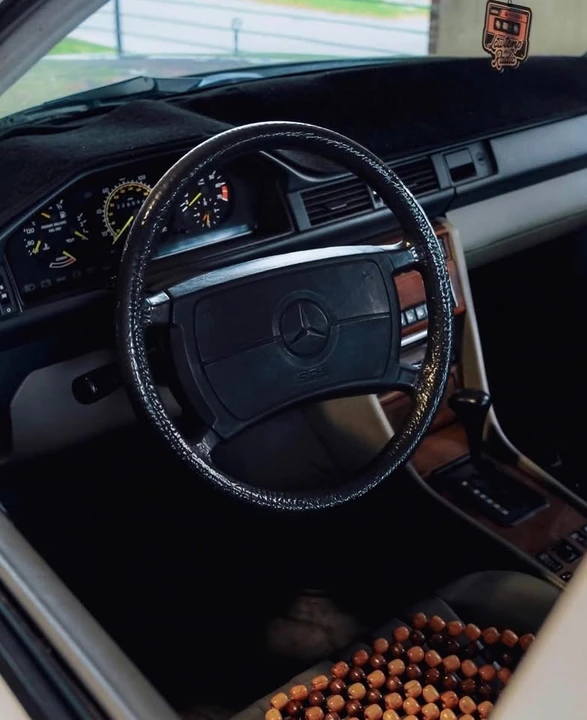 1989 Mercedes-Benz W124 E-Class - Image 6 of 9