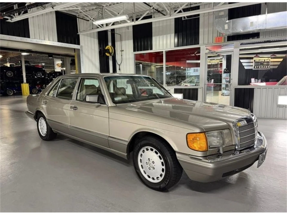 1989 Mercedes-Benz W120 & W121 - Image 2 of 19