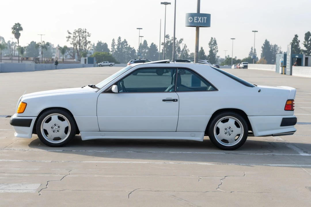 1989 Mercedes-Benz W124 E-Class - Image 4 of 31