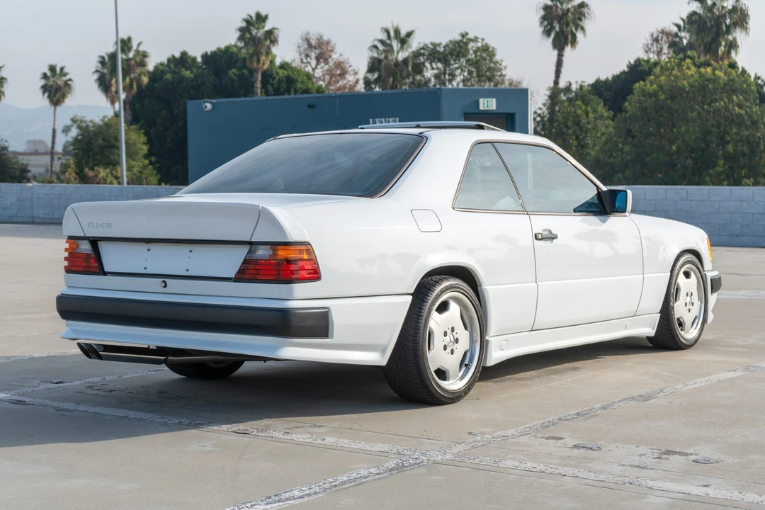 1989 Mercedes-Benz W124 E-Class - Image 7 of 31