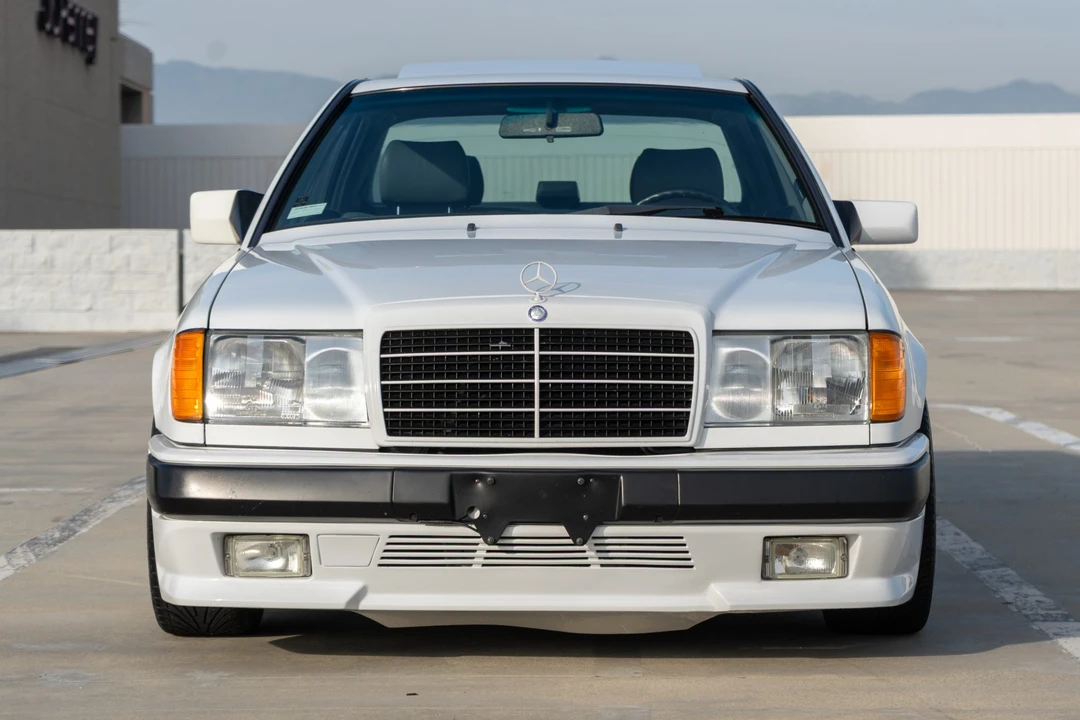 1989 Mercedes-Benz W124 E-Class - Image 2 of 31