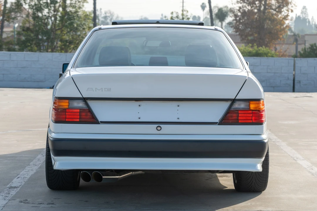 1989 Mercedes-Benz W124 E-Class - Image 6 of 31