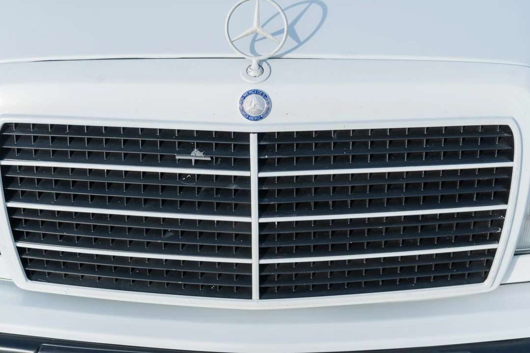 1989 Mercedes-Benz W124 E-Class - Image 16 of 31