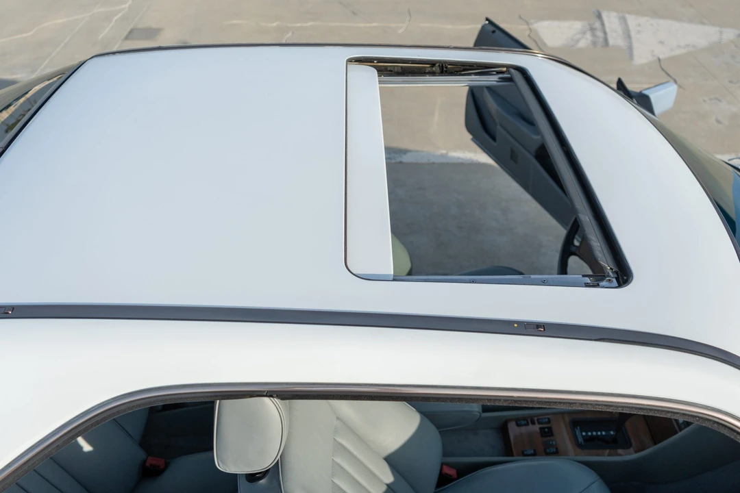 1989 Mercedes-Benz W124 E-Class - Image 28 of 31